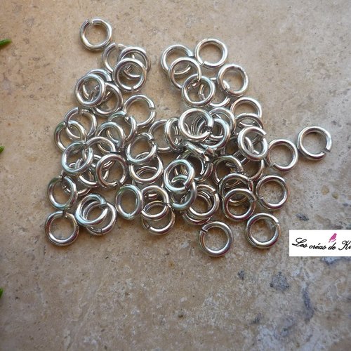 Lot de 58 anneaux argentés de 4mm de diamètre