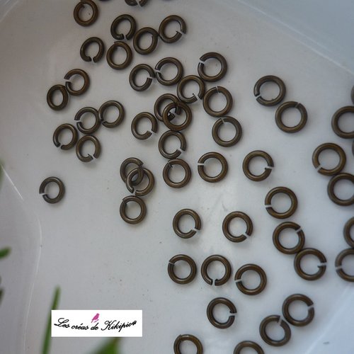 Lot de 58 anneaux bronze de 5mm de diamètre