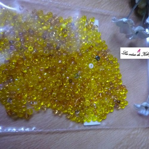 Perles de rocaille jaune vif 10 gr.
