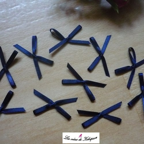 10  nœuds satin bleu marine
