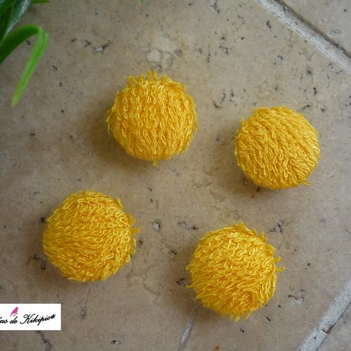 4 boutons recouverts de tissu éponge de bambou jaune de 18mm