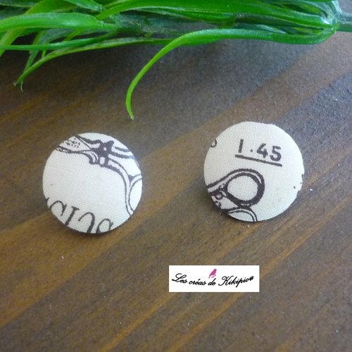2 boutons recouverts de tissu fantaisie de 20mm