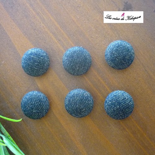6 boutons recouverts de tissu jean de 20 mm