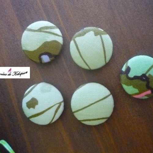 5 boutons recouverts de tissu fantaisie de 24 mm