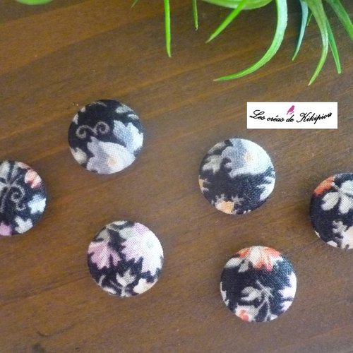 6 boutons recouverts de tissu fantaisie de 18 mm