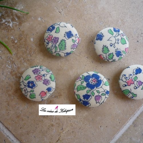 5 boutons recouverts de tissu fantaisie de 24mm