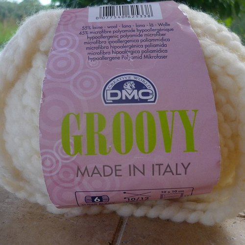 Pelote de laine dmc coloris écru "groovy "