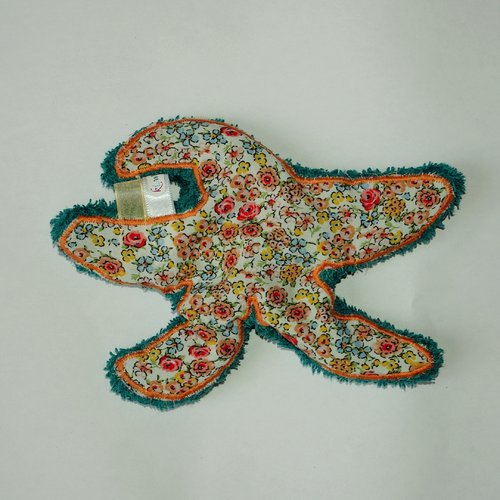 Doudou de bain - étoile fleurie colorée