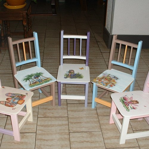 Petite Chaise Enfant En Bois Deco Artisanale Un Grand Marche