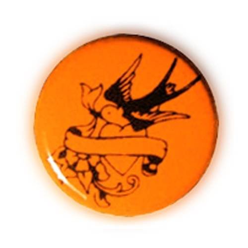 Badge hirondelle tattoo noir /orange coeur rockabilly bird ø25mm