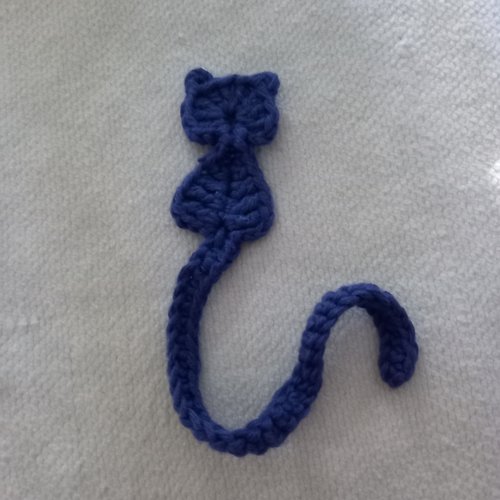 Marque pages  chat  au crochet  bleu marine