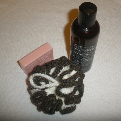 Fleur de douche en laine acrylique ecru/marron