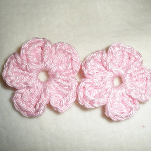 Lot fleurs fleurs au crochet roses pale