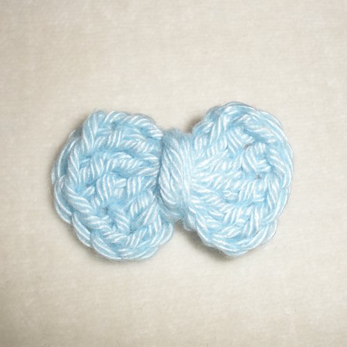 Lot petits nœuds au crochet  ciel