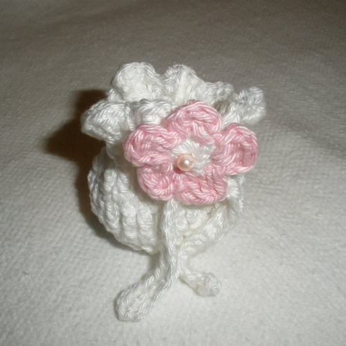 Mini bourse, bonbonnière au crochet  en blanc