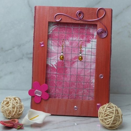 Porte boucles d'oreilles