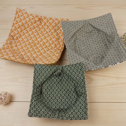 Manique en tissu ou support assiette pour micro-ondes