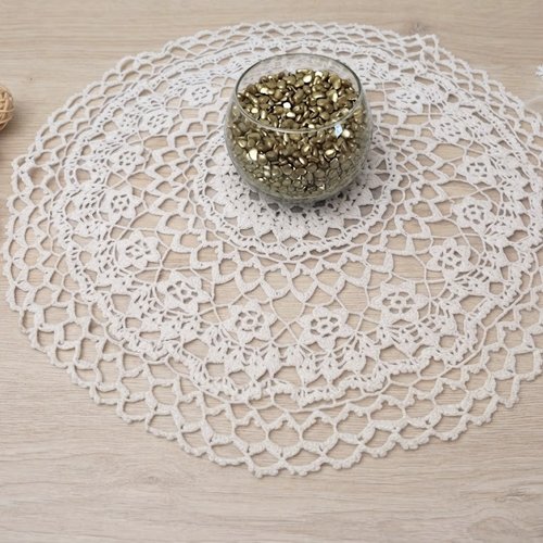 Napperon blanc rond