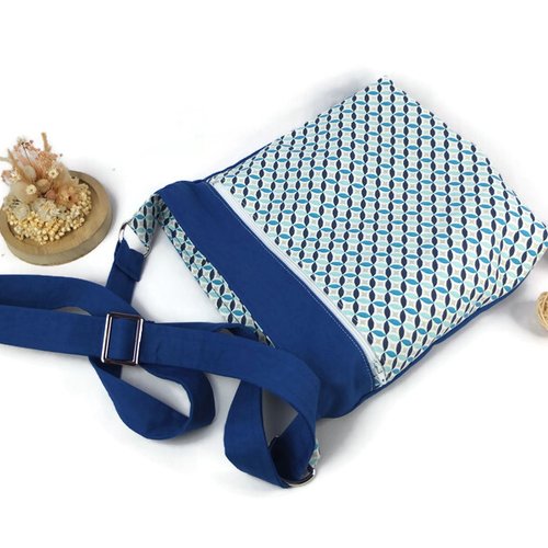 Sac bandoulière en tissu bleu