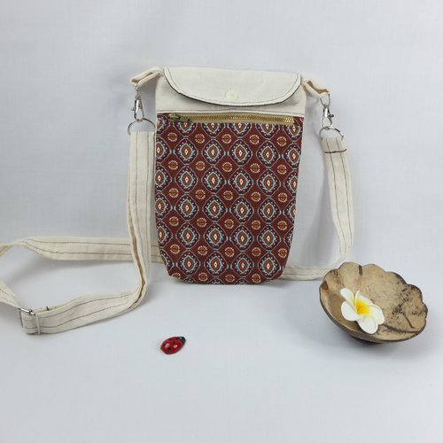 Petit sac bandoulière en tissu crème et marron