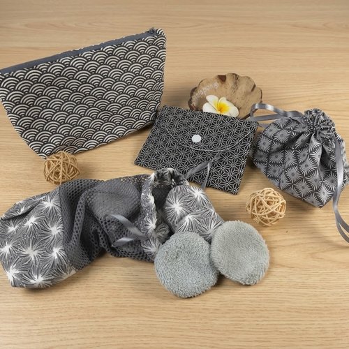 Trousse à maquillage + filet de lavage + sac à savon + pochon et lingettes démaquillantes en éponge de bambou/coton