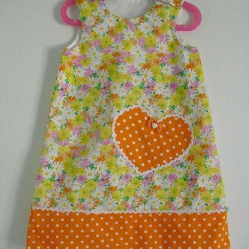 Petite robe  "marguerites" taille 4 ans !!!