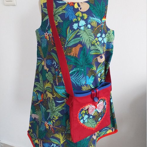 Jolie petite robe "jungle tropicale" avec son sac t 4/5 ans