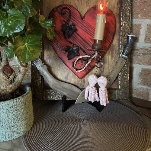 Porte-clés pieuvre ovale rose unie