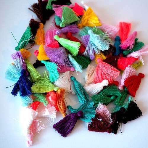 10 ponpom couleur au choix 2.5/3 cm coton pour collier, bracelets, boucles d'oreilles vendu à l'unité 