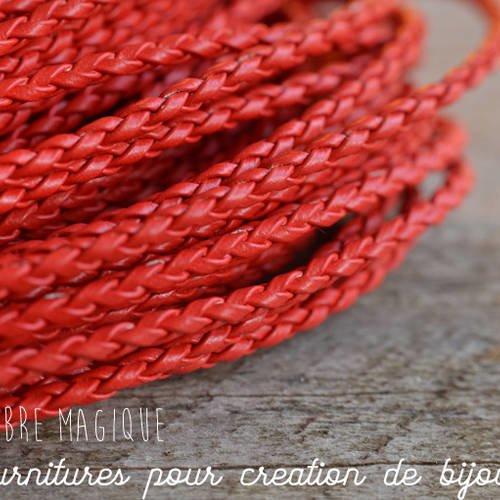 1 mètre de cordon tressé imitant le cuir couleur rouge 3 mm 