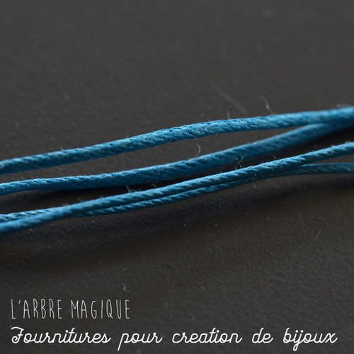 8 mètres de coton ciré de couleur bleu turquoise *bracelet, colliers* 1 mm 