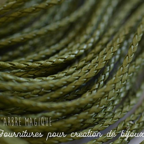 1 mètre de cordon tressé imitant le cuir couleur vert olive 3 mm 