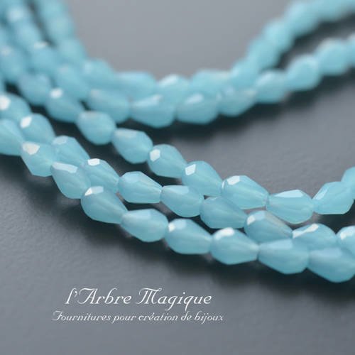 10 perles en verre forme goutte couleur opaque bleu opale 6x4 mm