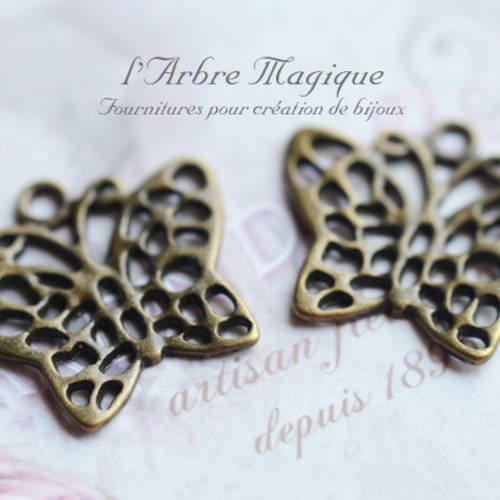 Pendentif le papillon métal couleur laiton bronze x 1 refpap12