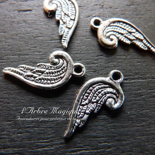 Breloque petites ailes d’ange argenté x 1 