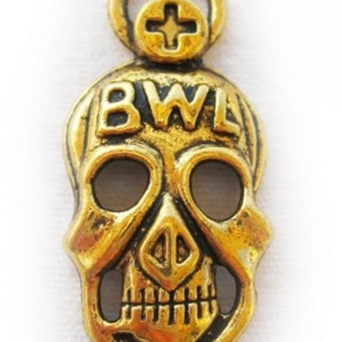 1 pendentif tête de mort doré
