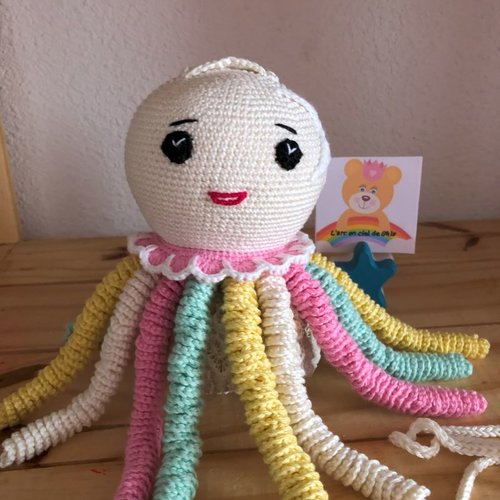 Doudou pieuvre sensorielle fait main et personnalisable, cadeau idéal naissance, une peluche irrésistible coton bio mercerisé