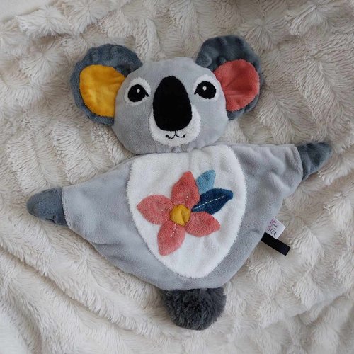 Doudou plat bébé koala fait main l'arche de jessica