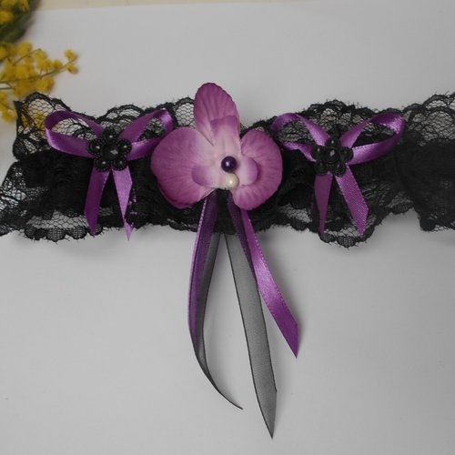 Jarretière noire et violette avec orchidée -dentelle- mariage