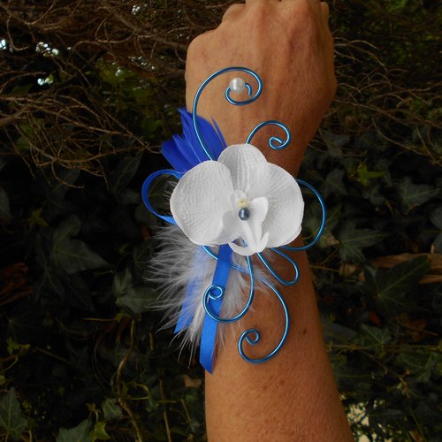 Bracelet orchidée bleu roi pour mariée ou demoiselle d'honneur