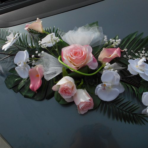 Décoration de voiture pour mariage - rose pâle et blanc