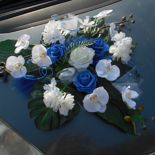 Décoration de voiture pour mariage - bleu roi - fleurs artificielles