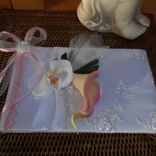 Livre d'or pour mariage rose pâle et blanc - orchidée et arum