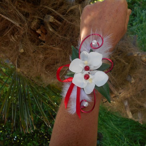 Commande réservée pour nadège - rouge blanc - bracelets fleuris et boutonnière