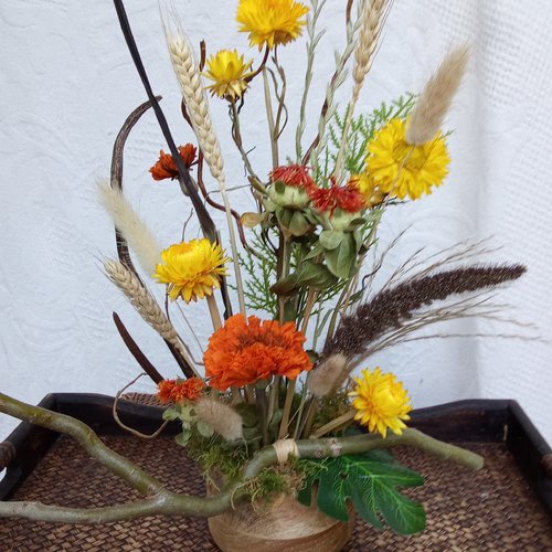 Composition florale, en fleurs séchées