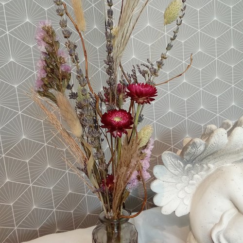 Bouquet de fleurs séchées, avec son vase