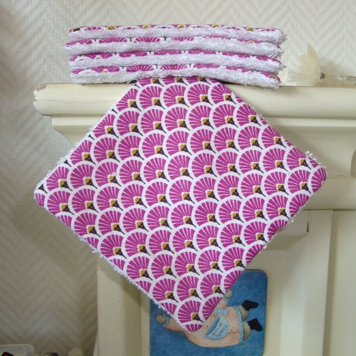 Lingettes démaquillantes lavables en coton et éponge de bambou / vendue à l'unité / femme ou bébé / petits éventails