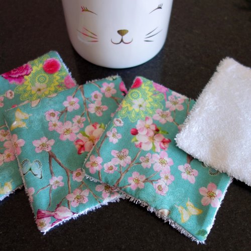 Lingettes démaquillantes lavables en coton et éponge de bambou / vendue à l'unité / femme ou bébé / fleurs de cerisier