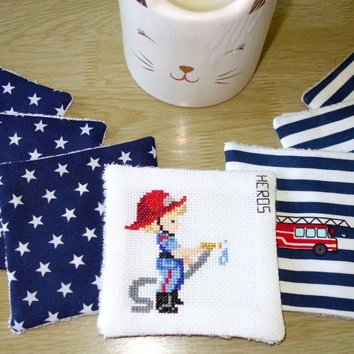 Lot de 7 lingettes démaquillantes lavables en coton et éponge de bambou / femme ou bébé / camion de pompier