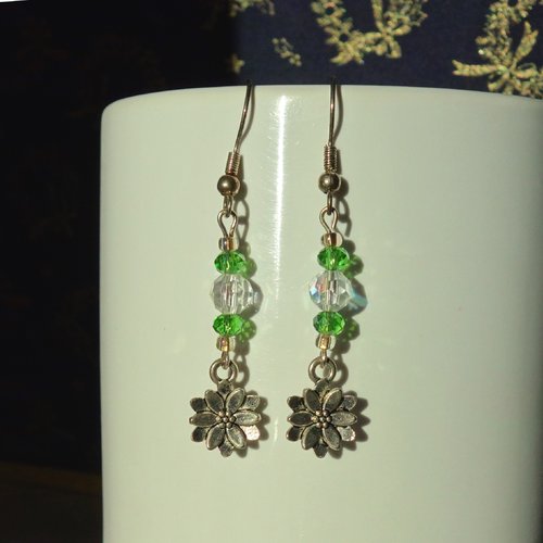 Boucle d'oreilles fleur, perles vertes et transparentes, boucle d'oreilles en acier inoxydable
